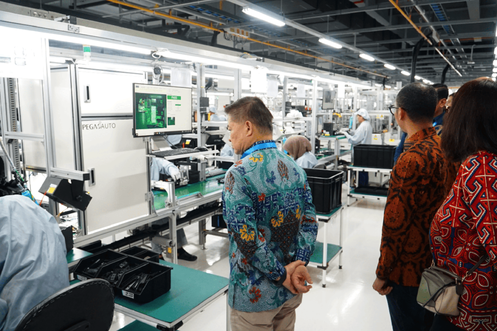 Telkomsel dan PT Pegaunihan Luncurkan Smart Factory Berbasis 5G