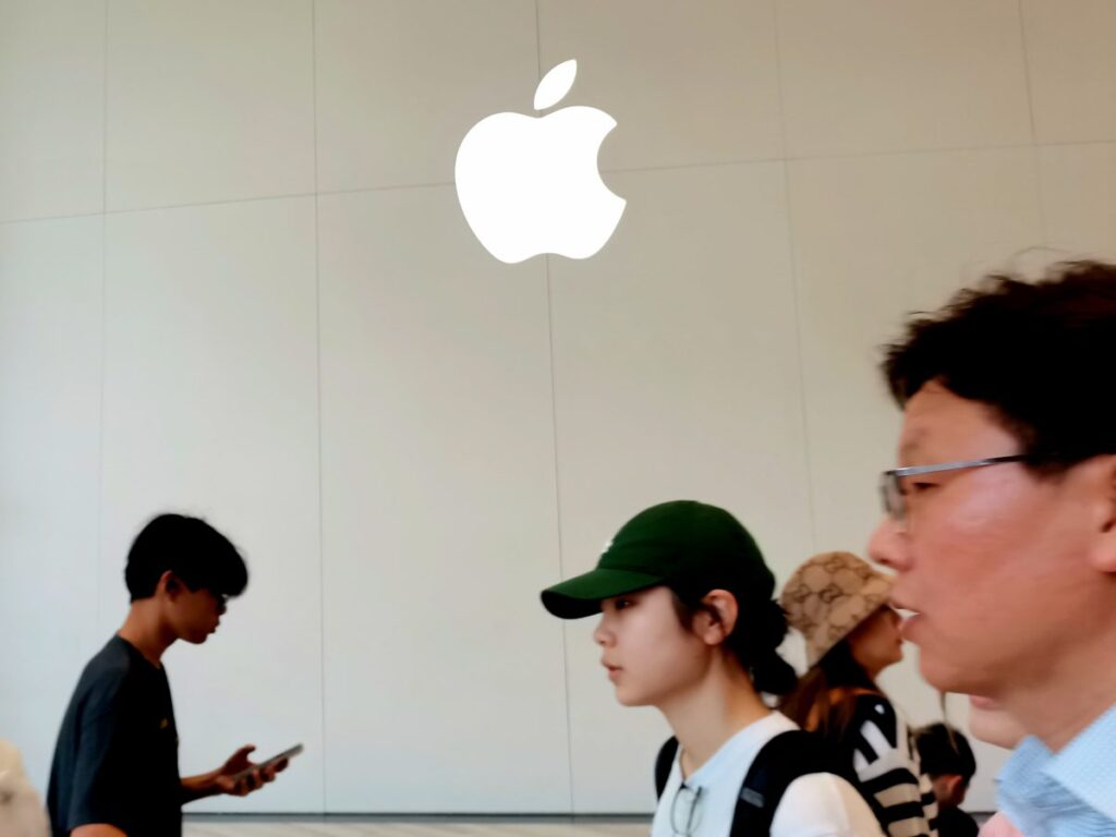 Apple Rilis iOS 18.5 dan macOS 15.5 RC untuk Developer, iPhone 13 Bisa Gunakan Satelit