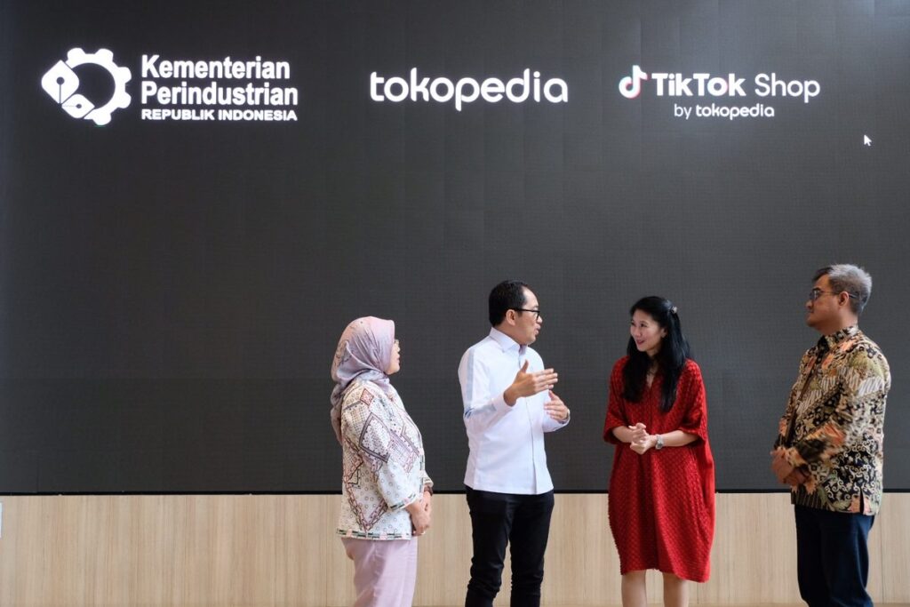 KALCER: Inisiatif Digital Kolaboratif Tokopedia, TikTok Shop, dan Kemenperin untuk Dorong UMKM Naik Kelas