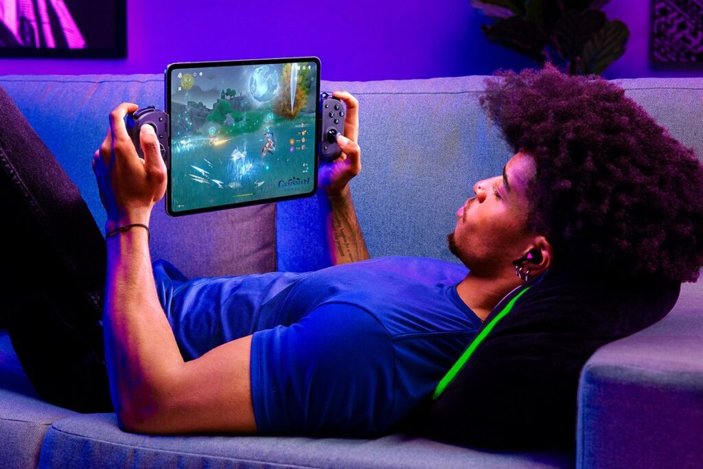 Asik Banget! Razer Kishi V3 Pro XL Ubah iPad Jadi Konsol Game Portabel
