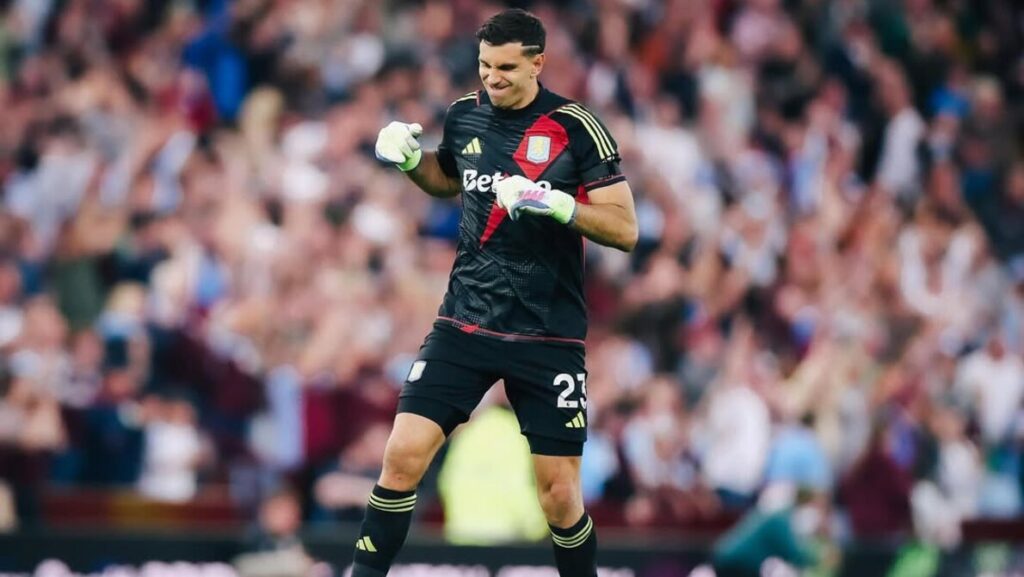 Aston Villa Beri Lampu Hijau untuk Manchester United Gaet Emiliano Martinez