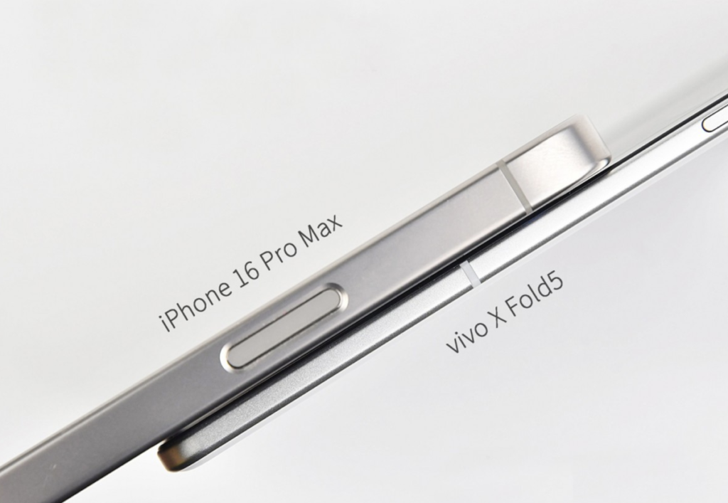 vivo X Fold5 Tampil Lebih Tipis dari iPhone 16 Pro Max, Ini Buktinya!