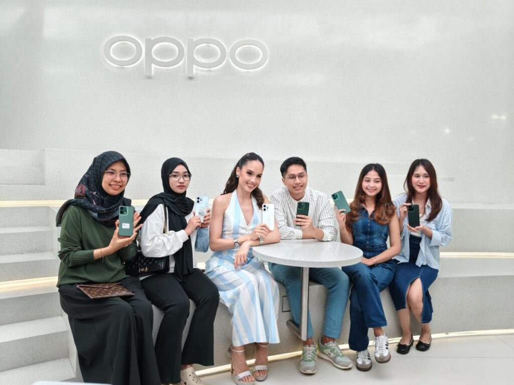 Cinta Laura Ramaikan First Sale OPPO Reno14 Series