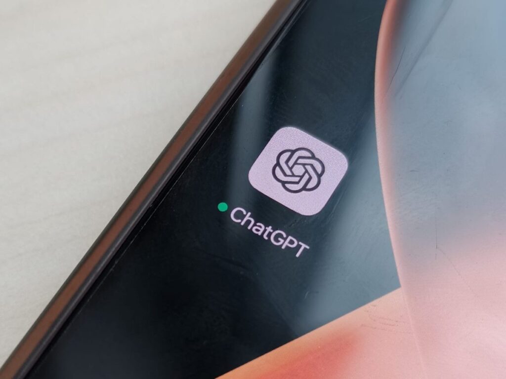 Hati-Hati! Serangan Siber Menyamar Jadi ChatGPT, UMKM Jadi Target Utama