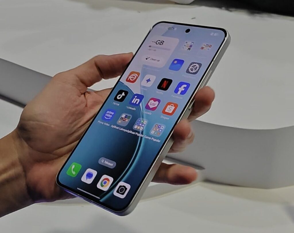 OPPO Reno14 Series Usung Dimensity 8450, Pertama di Dunia