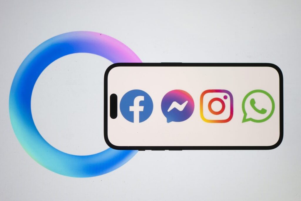 Pengelola Iklan Meta Kini Integrasikan WhatsApp, Facebook, dan Instagram