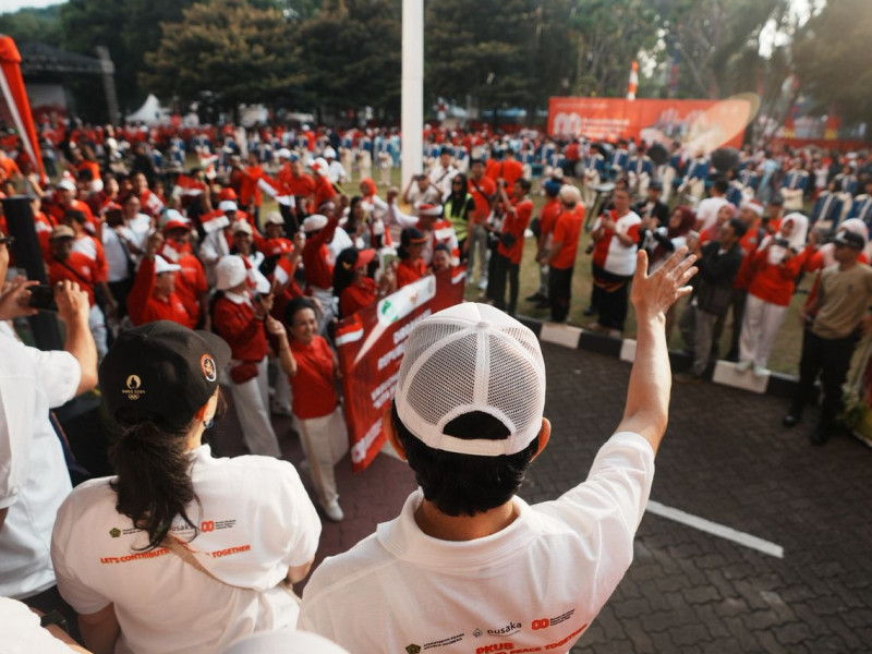 Semangat Kerukunan Warnai Jalan Sehat HUT Ke-80 Kemerdekaan RI Semangat Kerukunan Warnai Jalan Sehat HUT Ke-80 Kemerdekaan RI