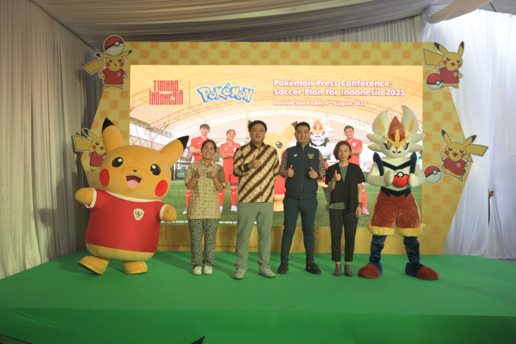 Pokemon Bersama Mantan Bintang Arsenal dan Bayern Munchen Dukung Sepak Bola Indonesia melalui Program Kolaborasi Spektakuler