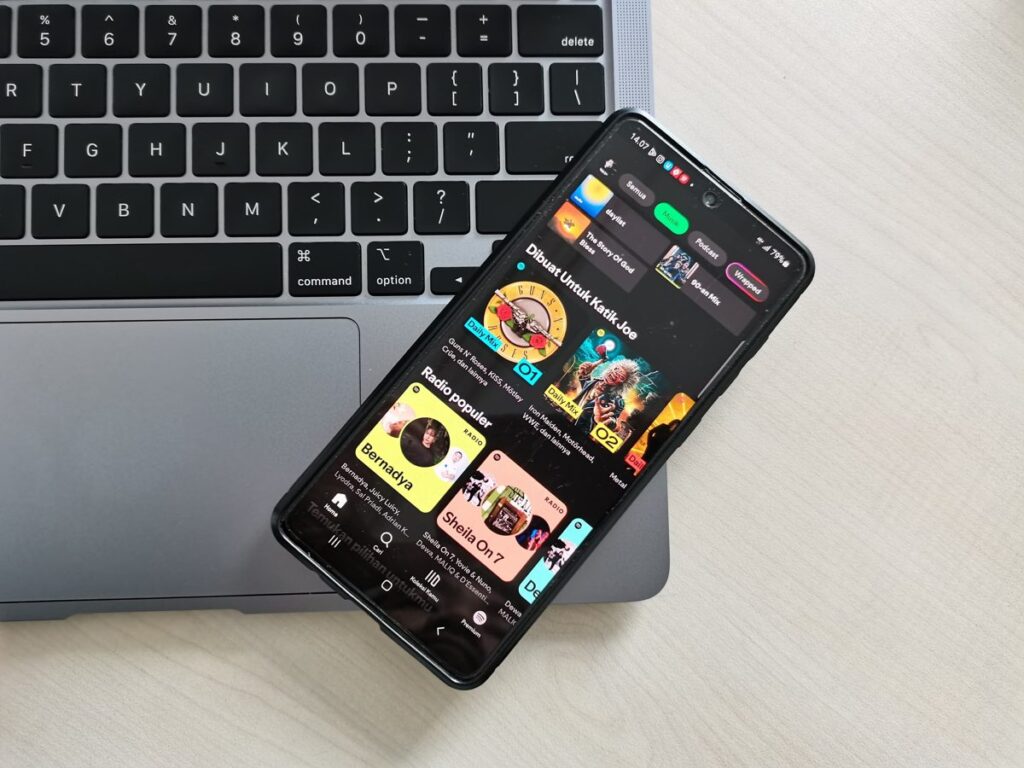 Musisi Dunia Tarik Karya dari Spotify, Protes Keterlibatan CEO di Perusahaan Pertahanan