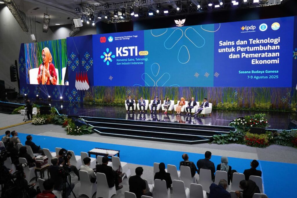 Telkomsel Hadirkan 6 Solusi AI Terbaru di KSTI Indonesia 2025