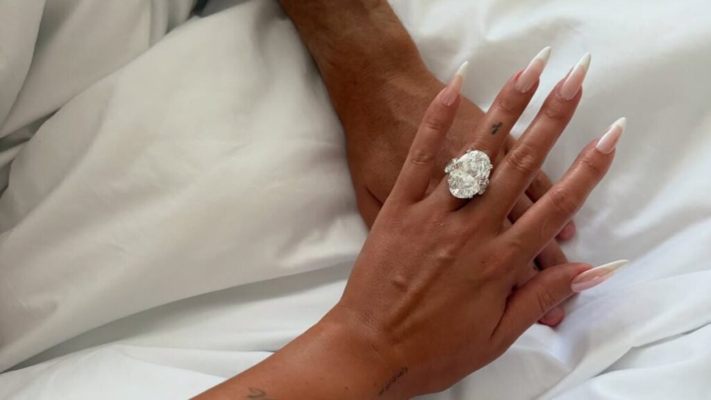 Terungkap, Harga Cincin Berlian 'Raksasa' Pertunangan Cristiano Ronaldo dan Georgina Rodriguez