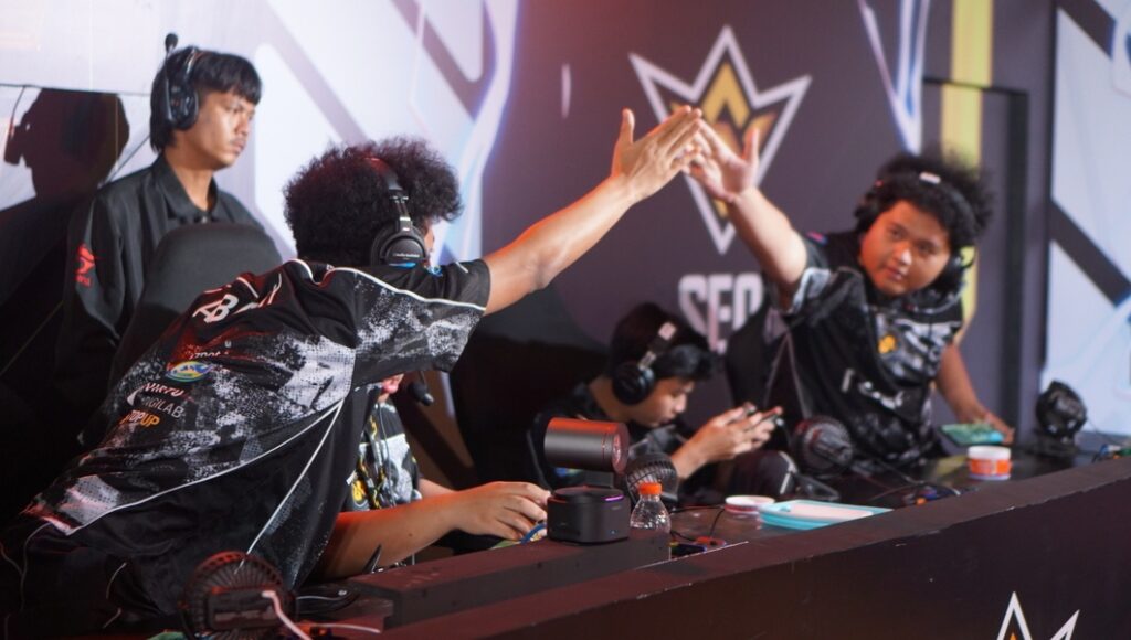 RRQ Kazu Pimpin Klasemen FFWS SEA 2025 Fall, Tim Indonesia Siap Tempur di Fase Knockout dan Mode Clash Squad