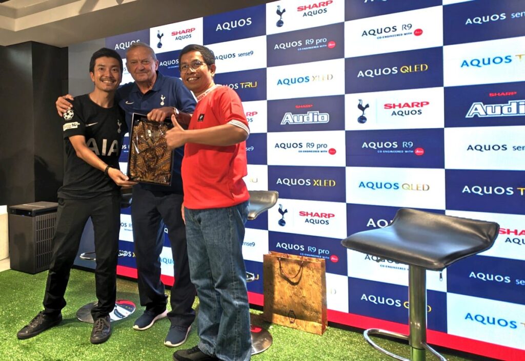 Bersama Legenda Tottenham Hotspur, Sharp Gelar Nobar Premier League