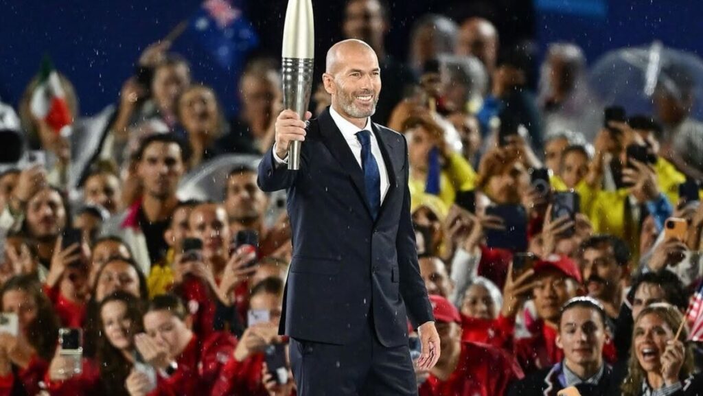 Zinedine Zidane, Roberto Baggio, dan Eusebio: Legenda Sepak Bola yang Diabadikan dalam Musik