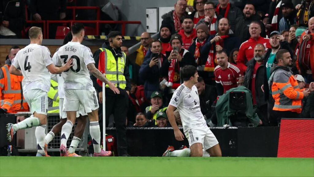 Manchester United Harus Kembalikan Ban Kapten kepada Harry Maguire Manchester United Harus Kembalikan Ban Kapten kepada Harry Maguire