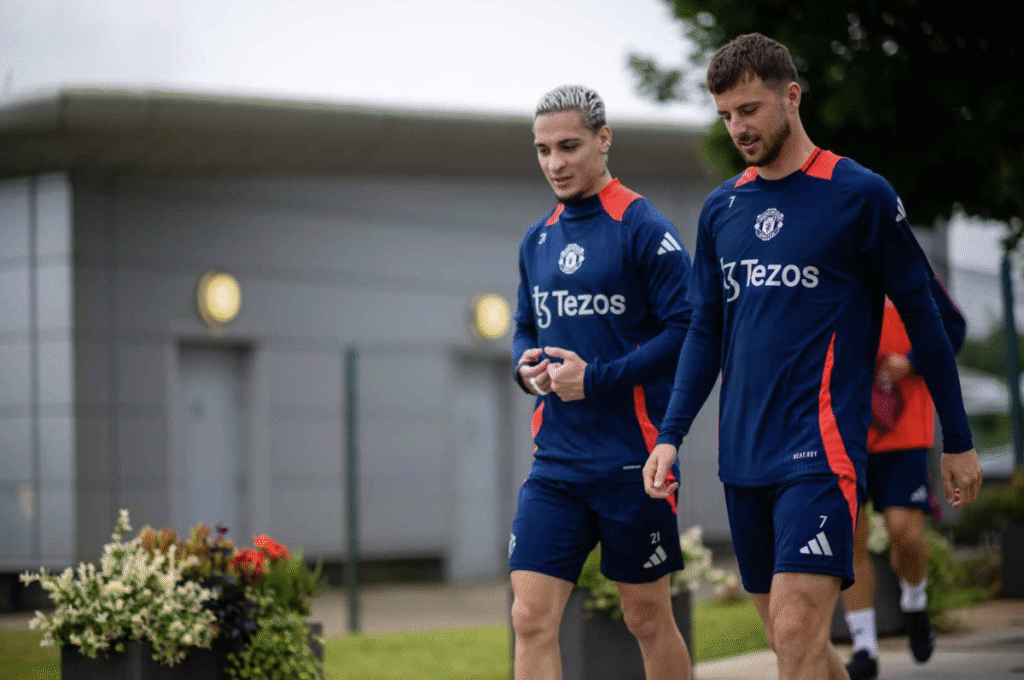 Rugi Rp8 Triliun, Manchester United Dinobatkan sebagai Klub dengan Nilai Transfer Pemain Terburuk di Dunia Rugi Rp8 Triliun, Manchester United Dinobatkan sebagai Klub dengan Nilai Transfer Pemain Terburuk di Dunia