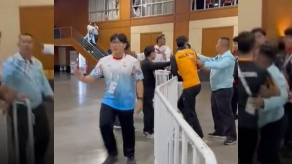 Pencak Silat di SEA Games 2025 Berubah Menjadi Arena Kerusuhan karena Keputusan Kontroversial Wasit Pencak Silat di SEA Games 2025 Berubah Menjadi Arena Kerusuhan karena Keputusan Kontroversial Wasit