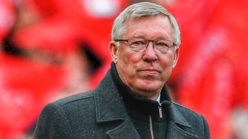 Mengapa Manchester United Perlu Kembali ke Model Era Sir Alex Ferguson? Mengapa Manchester United Perlu Kembali ke Model Era Sir Alex Ferguson?